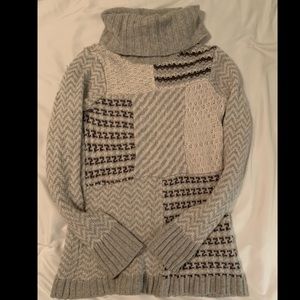 Stunning LAMBSWOOL sweater